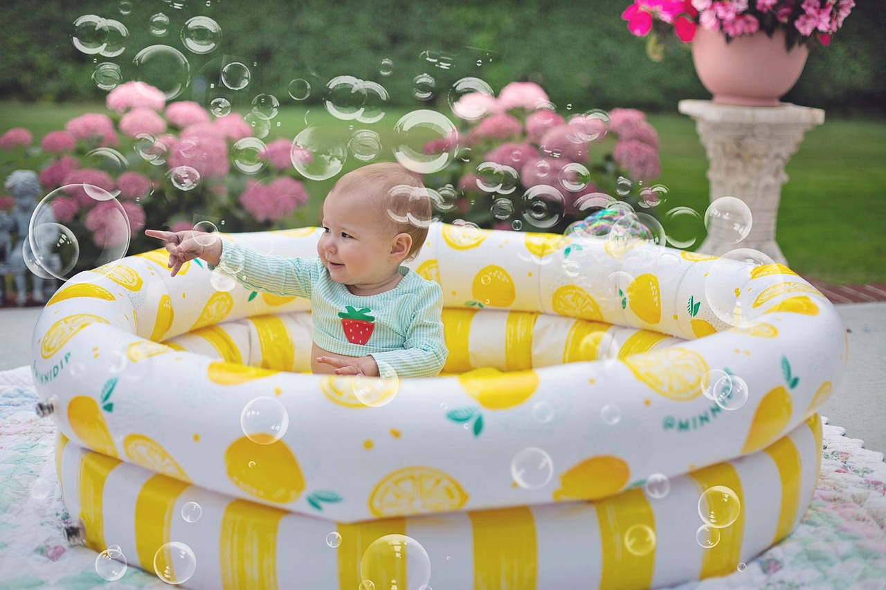 Summer Sleep: Why Longer Days Are Tricky (and How to Get Your Little One Snoozing!)
 