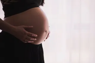 Managing Pregnancy Symptoms: Tips for Expecting Mothers
