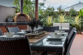 Outdoor Kitchen Essentials: Must-Have Features for 2025