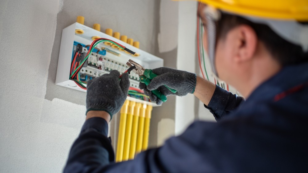 Custom Home Electrician Services in Burlington, ON for Safe Modern Homes