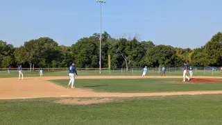 Torres’s Big Day Propels Hooks Past Cubs