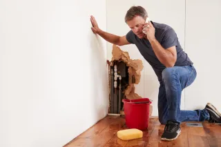 How to Handle a Burst Pipe Before the Plumber Arrives