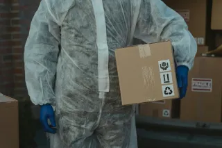 How Temperature-Controlled Logistics Protects Medications
