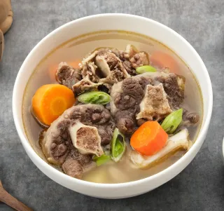 6-Hour Slow Cooker Oxtail Soup