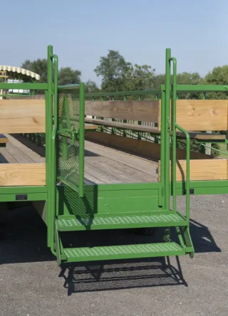 Why Some Hayride Wagons Feel Unstable – What to Watch Out For