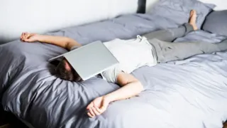Block the Naps: How to make online lectures interesting