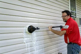 Top 5 Signs Your Home Needs Professional Pressure Washing