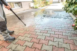How Commercial Power Washing Enhances Curb Appeal and Attracts Customers