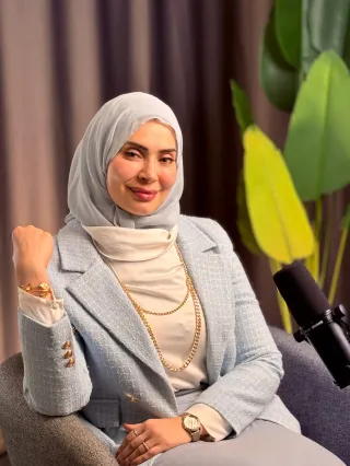 دورة "فن الإغراء الأنثوي": كيف تملكين قلب زوجكِ وتُشعلين الحميمية من جديد