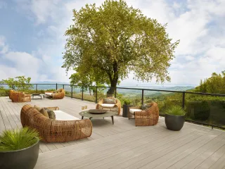 Custom Deck Railings That Elevate Your Space