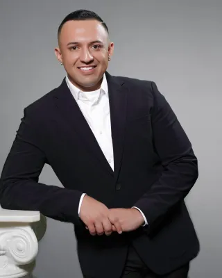 Why John is Savannah’s Go-To Realtor: Real Estate Expertise Backed by Military Precision

