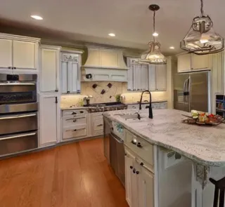 Exquisite Elegance: Elevate Your Home with a Luxury Kitchen Remodel