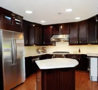 10 Brilliant Small Kitchen Remodeling Ideas to Maximize Space and Style
