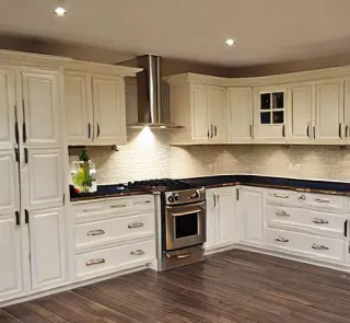 Revamp Your Kitchen with Top Kitchen Remodeling Contractors: Expert Tips and Cost-Effective Ideas