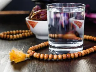 خلال رمضان ..الإكثار من السوائل بعد الإفطار يعوض الجفاف (2/2) -
