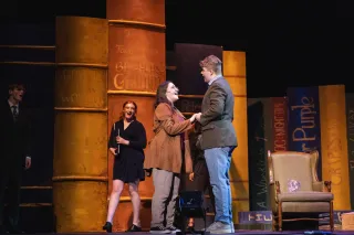  Building Lightweight Sets for Easy Setup and Removal