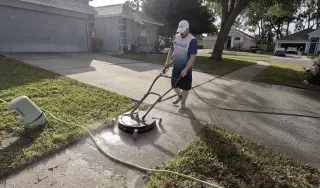 Expert Driveway Cleaning Services in Oldsmar FL for a Pristine Finish