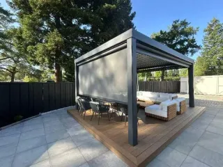How Much Does a Pergola Cost in Orange County | Venguard Construction
