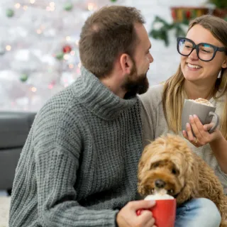 How to Enjoy the Season and Stay Optimistic About Love