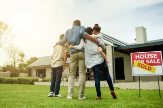 Cash Offer vs. Realtor: Best Way to Sell a Home in Metro Detroit