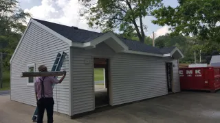 10 Essential Tips for Maintaining Your Vinyl Siding