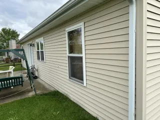 What Are the Benefits of Using Vinyl Siding on My Home?