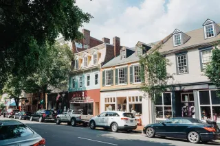 🚗 First-Time Visitors’ Guide: How to Pick the Perfect Rental Car in Fredericksburg, VA