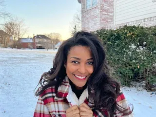 YOUR WINTER HAIR CARE ROUTINE:  REVEAL RADIANT LOCKS USING NATURAL INGREDIENTS