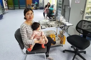 Làm thế nào để "sống sót" khi trẻ tiêm phòng bị sốt