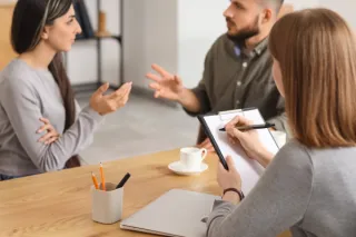 Caught in the Middle: An HR Story Most Leaders Recognize