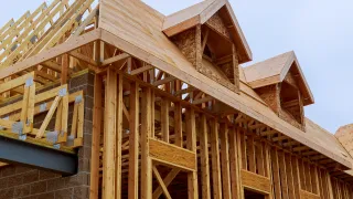 New Construction vs. Resale Homes in Pensacola: Pros and Cons