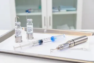 IV Sedation Dentistry: Risks, Benefits & Eligibility