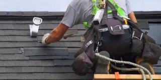 How to Choose the Best Roofing Contractor in Spanaway, WA