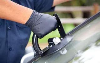 Why Professional Mobile Glass Service Makes Sense for Busy Lives