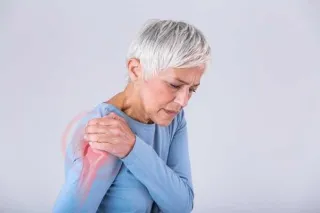 Shoulder Injuries and Treatment Options: From Conservative to Less Conservative Approaches