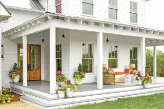 15 Welcoming Front Porch Decorating Ideas That Are Just Lovely