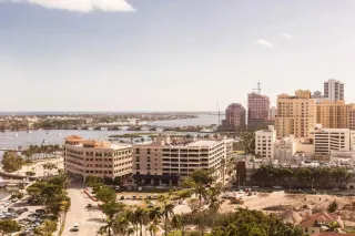 What to Do When a House Isn’t Selling in West Palm Beach