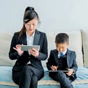 ¿Qué ve tu hijo en casa y qué imita?