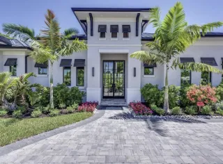 Best Hurricane Protection near Hillsborough County, Florida Homes | Impact Windows & Doors