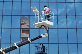 What To Look for When Hiring the Best Commercial Window Installers