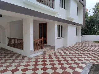 Independent house at Kuravankonam perfect for Office Kindergarten etc