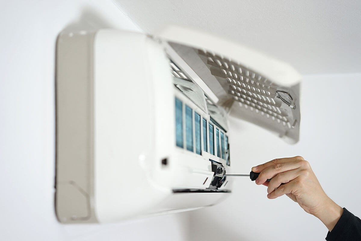 Why DIY Air Conditioning Installation Isn’t Worth the Risk: What the Experts Say