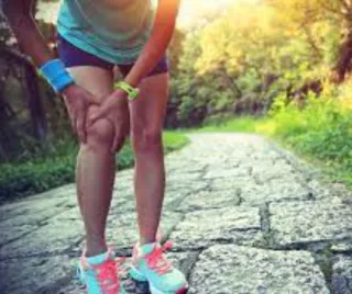 EASE YOUR KNEE PAIN
