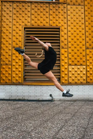 How to Showcase Client Transformations That Actually Move the Needle - Paul Oneid