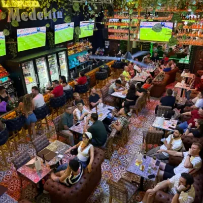 Guests celebrating a goal at La República