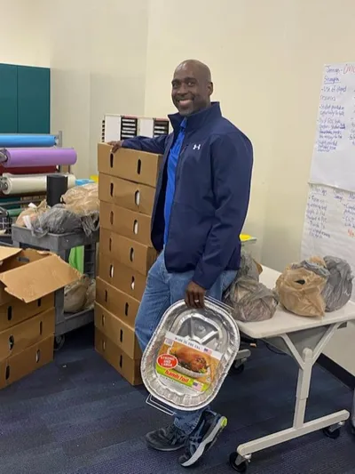 Thanksgiving Food Giveaway 2022, photo 2 of 7