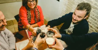 Jewish Quarter tapas tour Seville