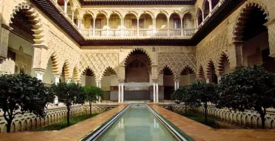 Alcázar Skip the Line Tour Seville