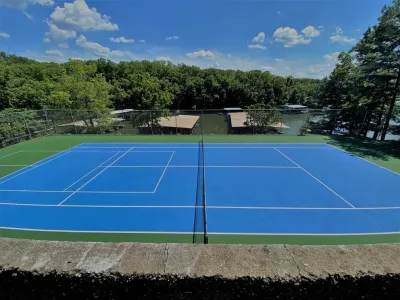Linn Creek, MO - Court 5
