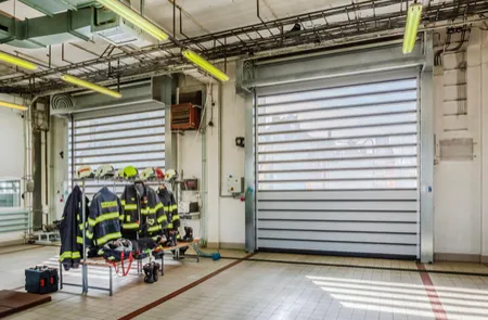 Puerta rápida industrial EFA-SST Alux — modelo BIM EFAFLEX